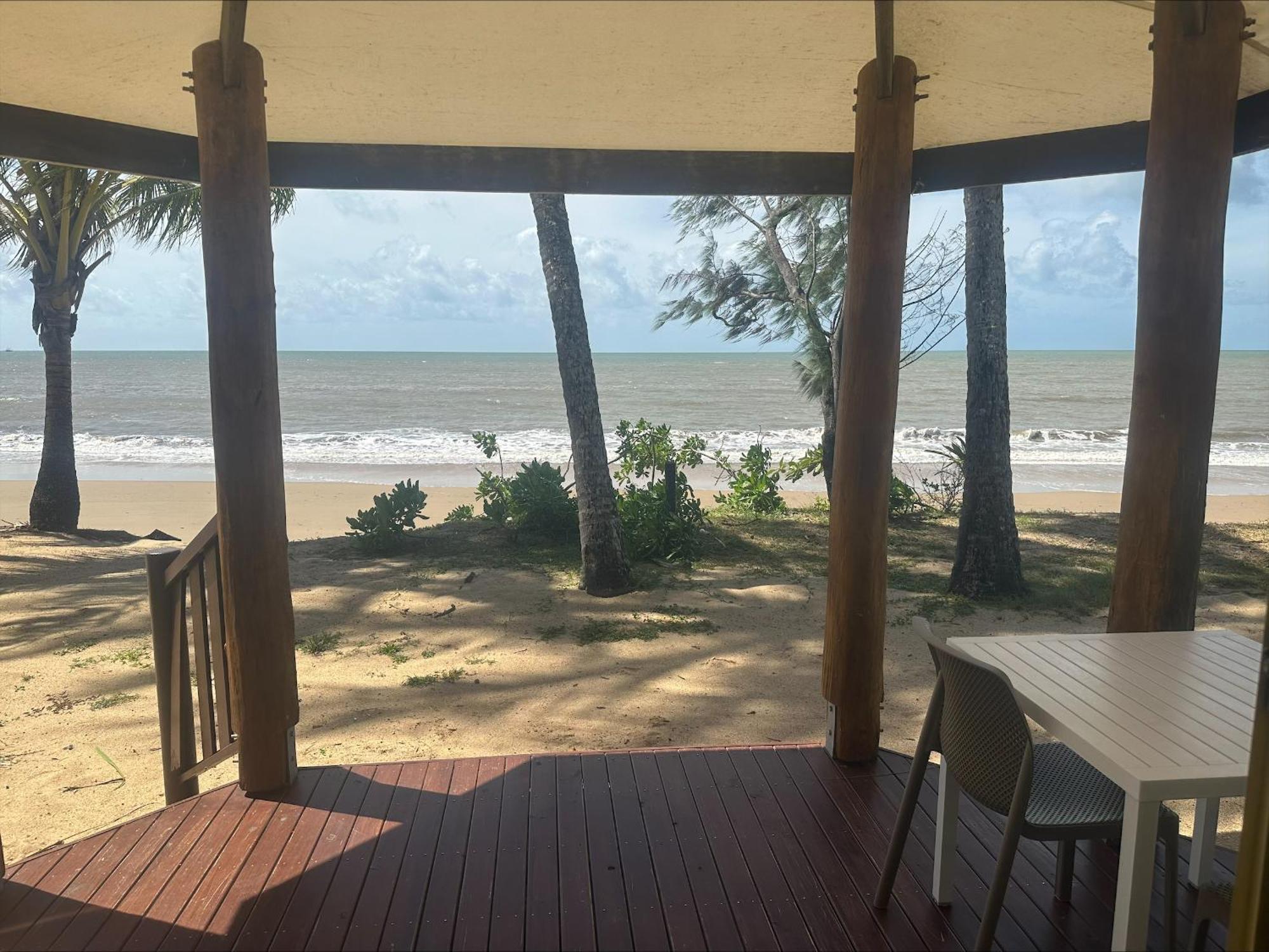 Ellis Beach Oceanfront Holiday Park 팜코브 외부 사진