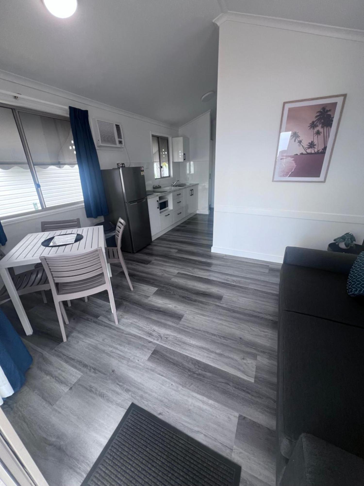 Ellis Beach Oceanfront Holiday Park 팜코브 외부 사진